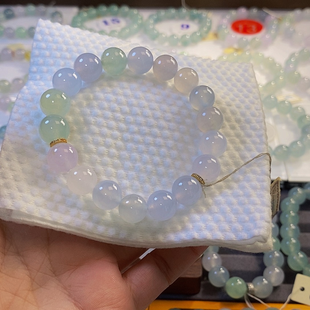 定制翡翠未镶嵌翡翠.