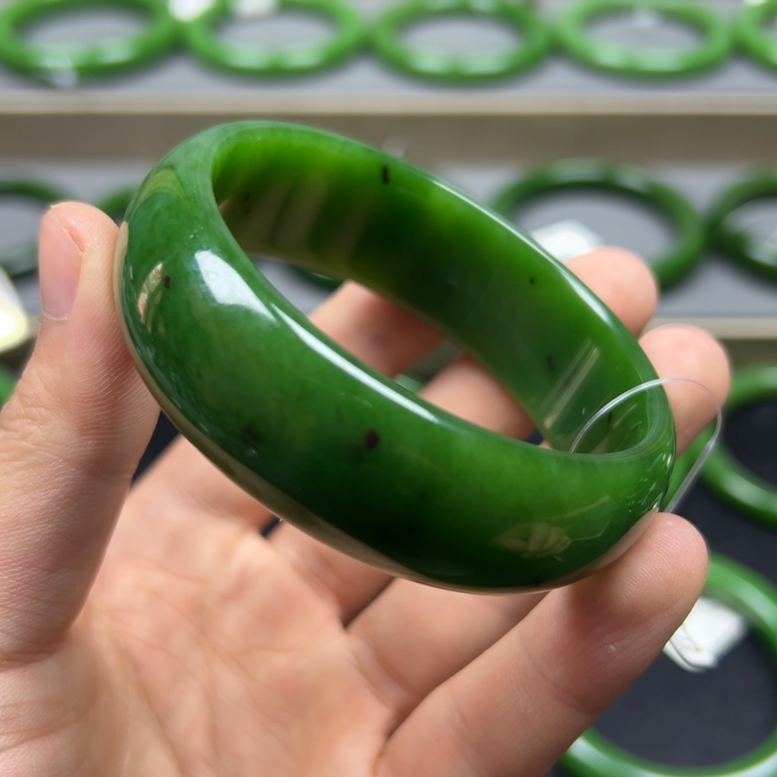 和田玉（碧玉）手镯未镶嵌