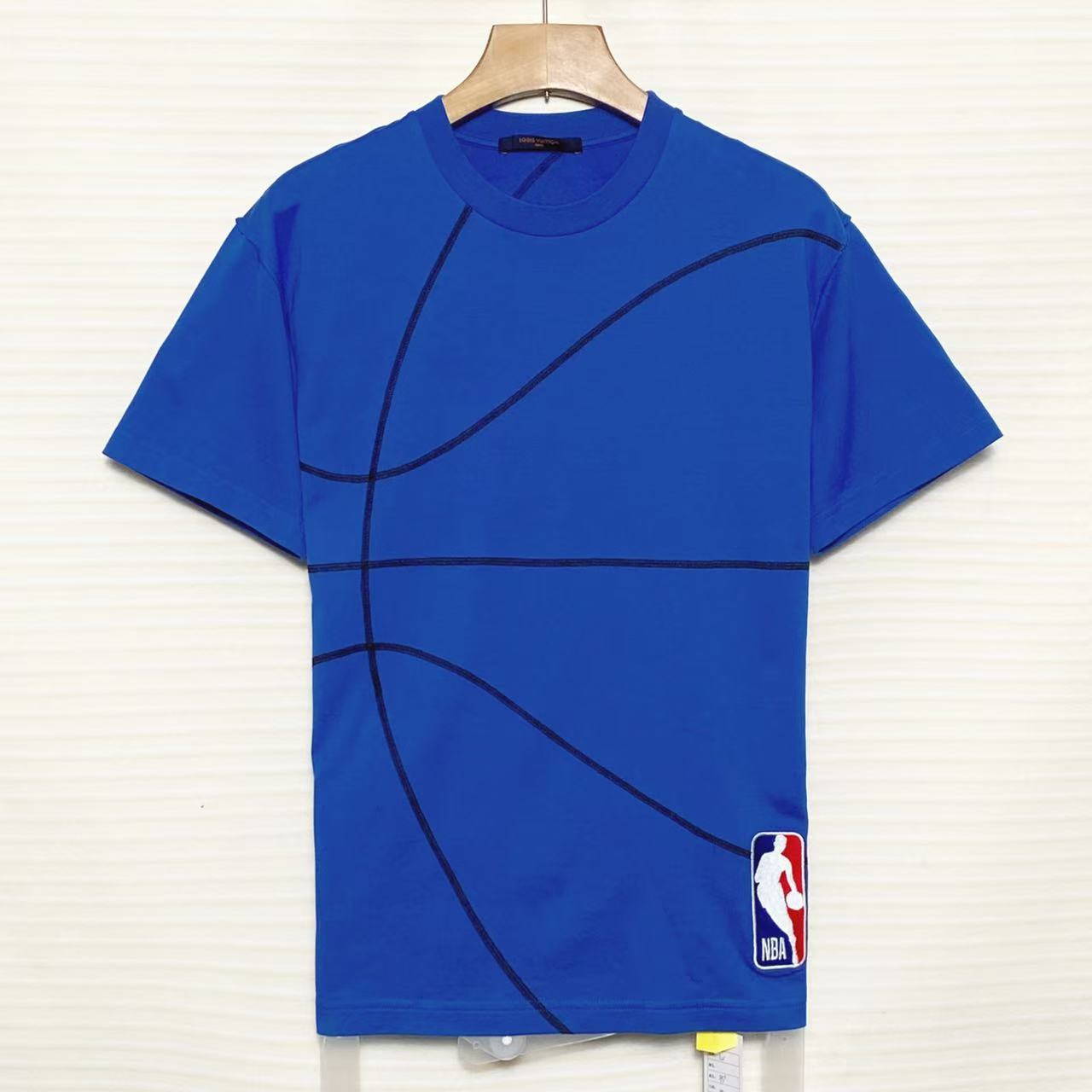 95新 LV 路易威登 时尚 百搭 联名 短袖/M码/XG-Y21502