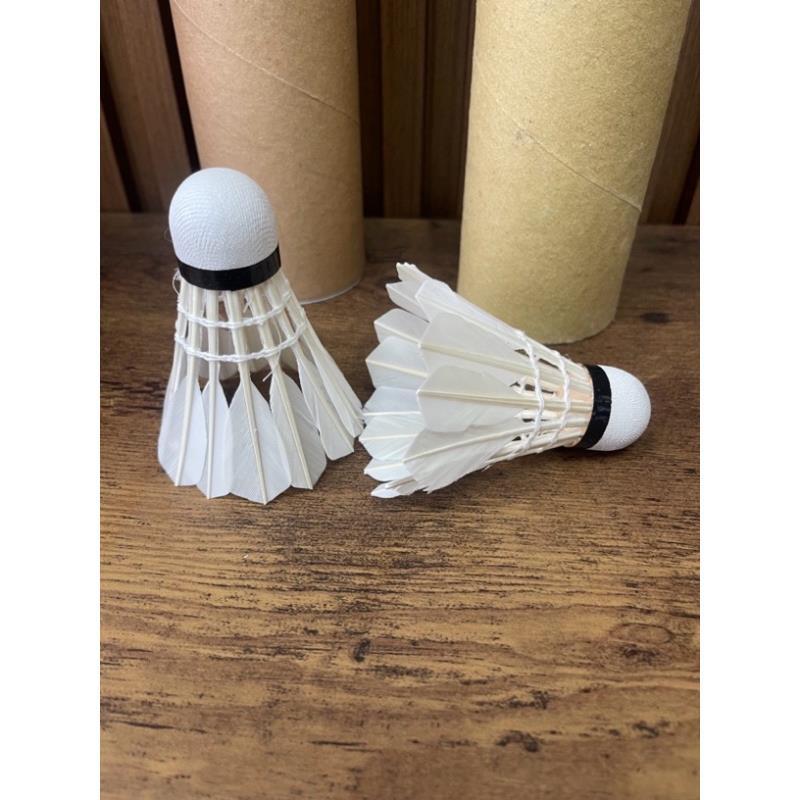 羽毛球耐打鹅毛球