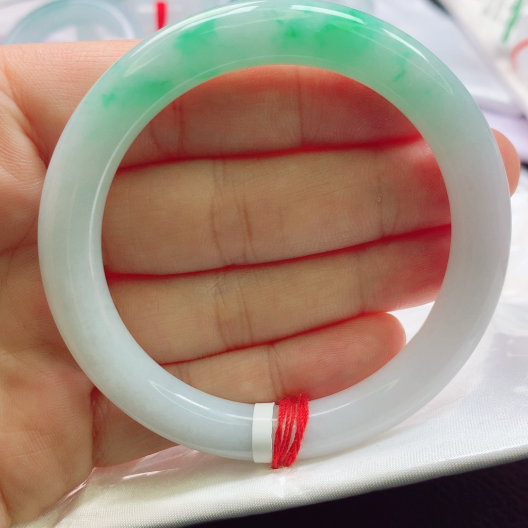 翡翠手镯未镶嵌缅甸翡翠5354