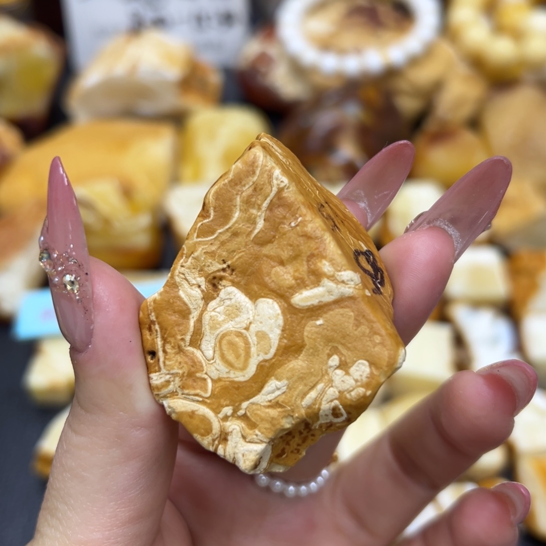 定制琥珀未镶嵌蜜蜡