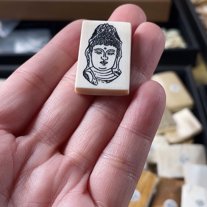 泥塑不打孔联系客服