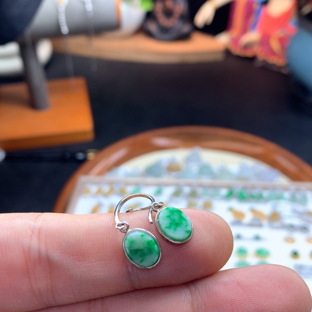 颈饰银S925镶嵌翡翠