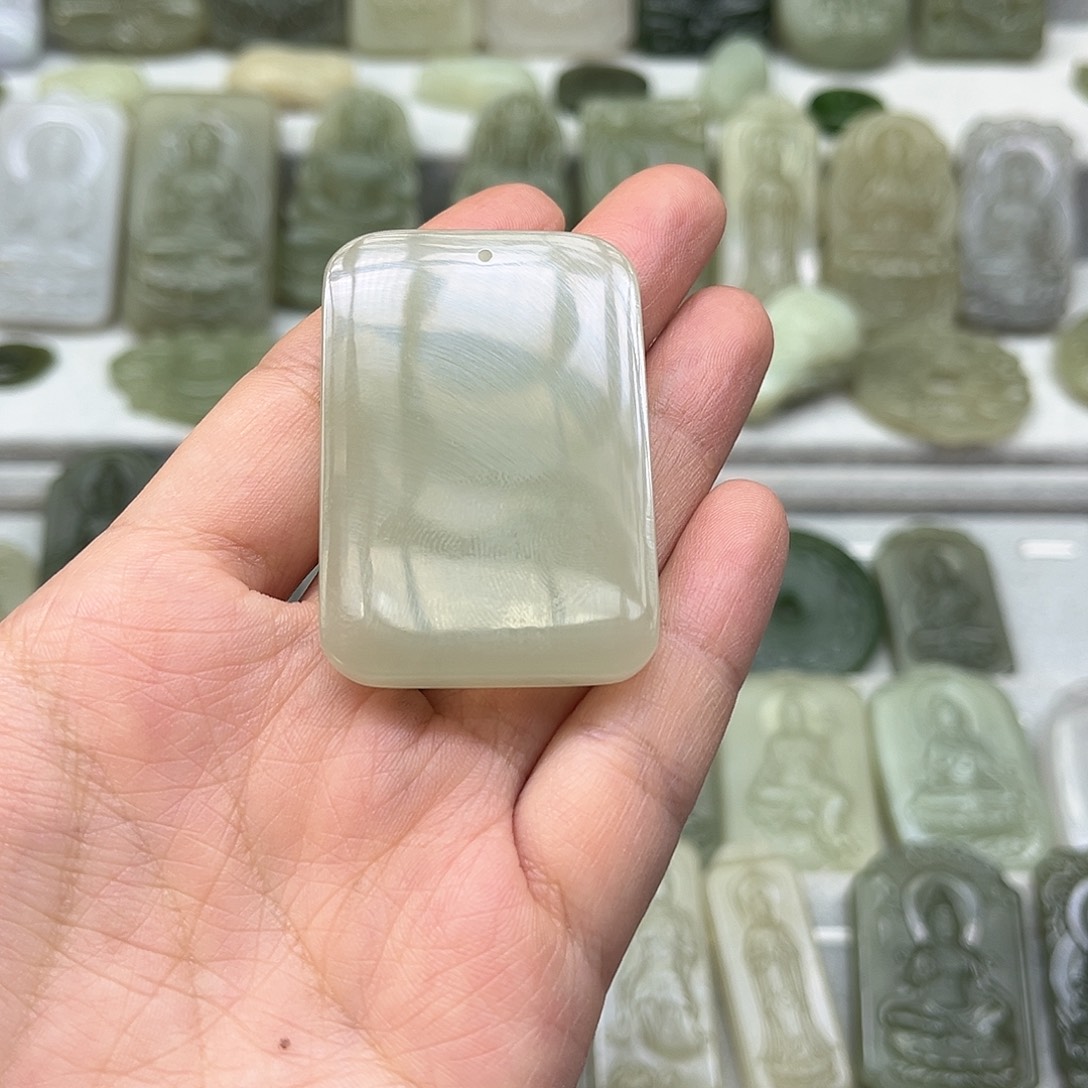 和田玉颈饰未镶嵌无事牌