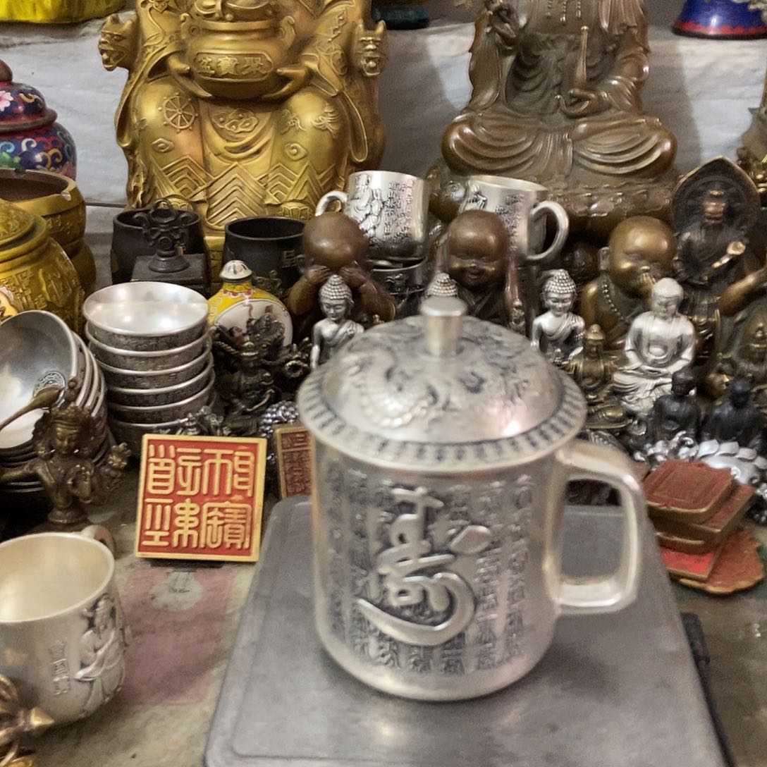 老杨，黄铜摆件老杨红