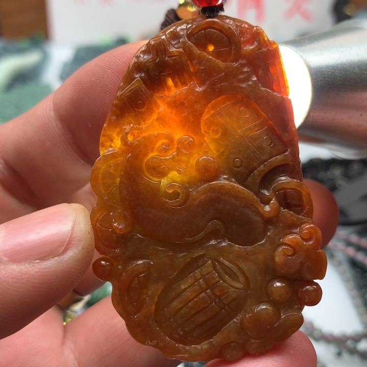 翡翠颈饰未镶嵌保真天然a货翡翠