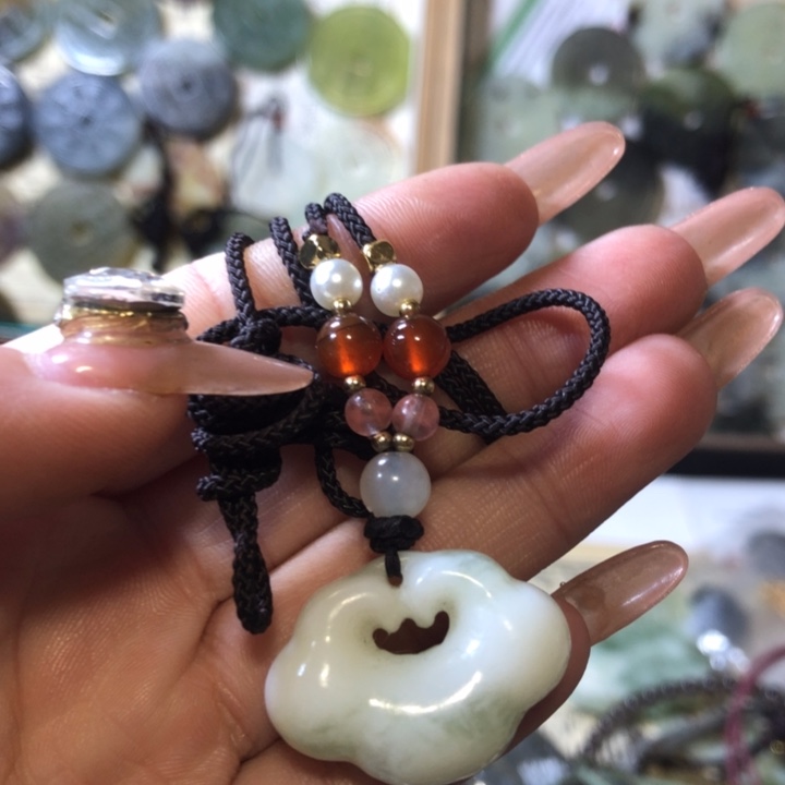 岫玉岫玉挂件未镶嵌