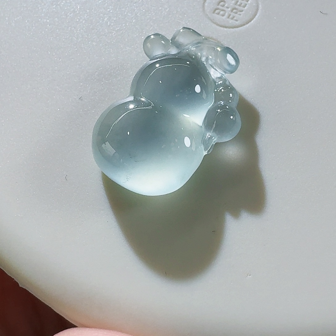 翡翠颈饰未镶嵌葫芦