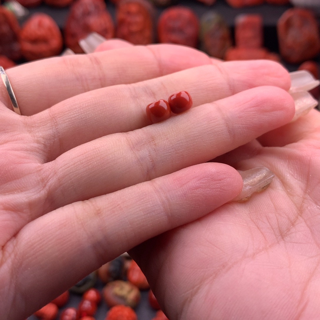 南红玛瑙南红川料老型对珠6.2mm未镶嵌