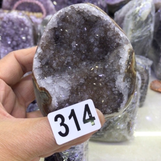 紫晶天然水晶摆件未镶嵌