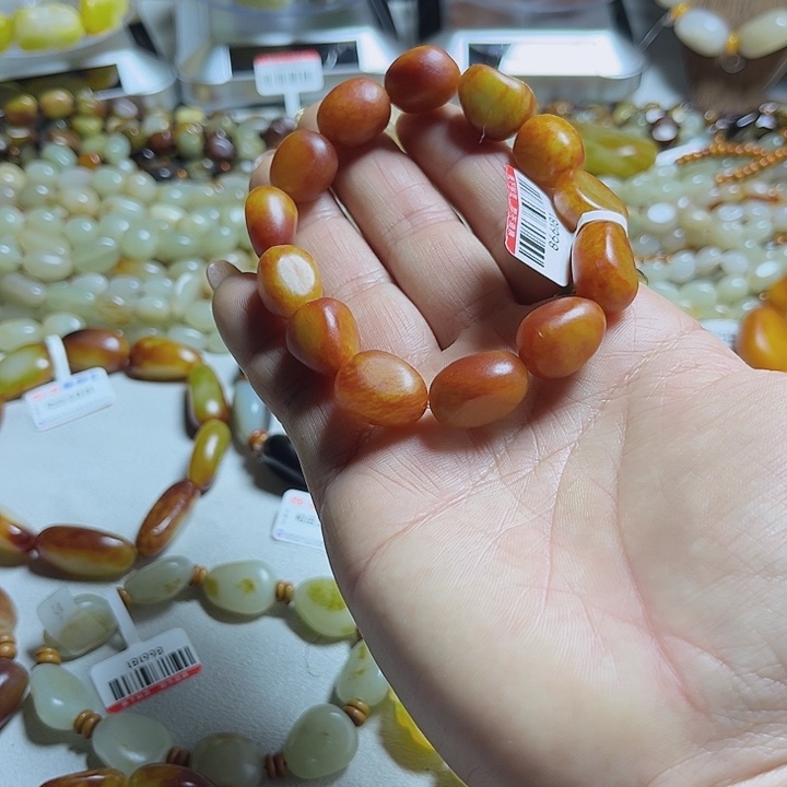 和田玉（糖玉）未镶嵌手链