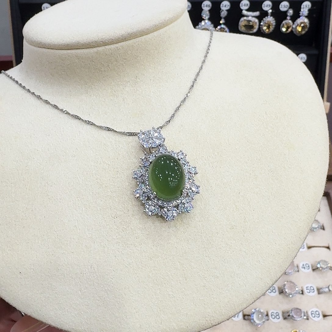 T****蛇纹石玉银S925镶嵌颈饰