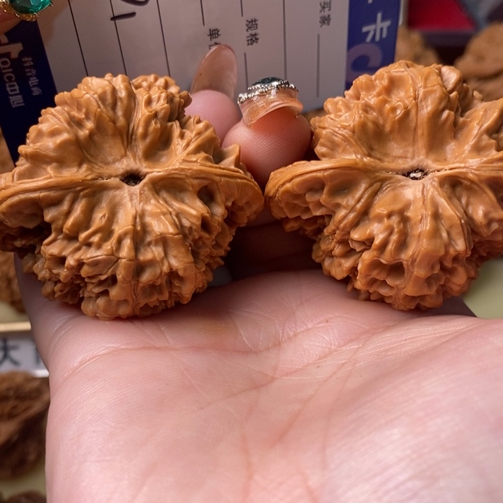 富***油把件桃核精品大官帽