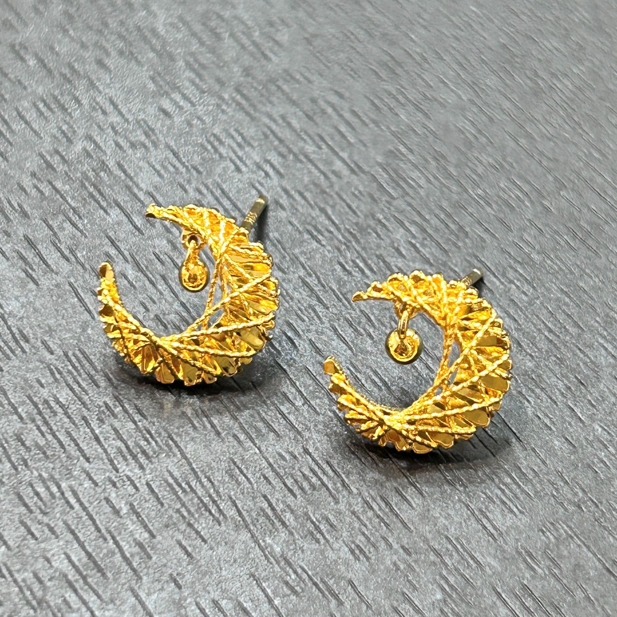 925银耳饰 【店长专享】925银月亮珠耳钉YE1302