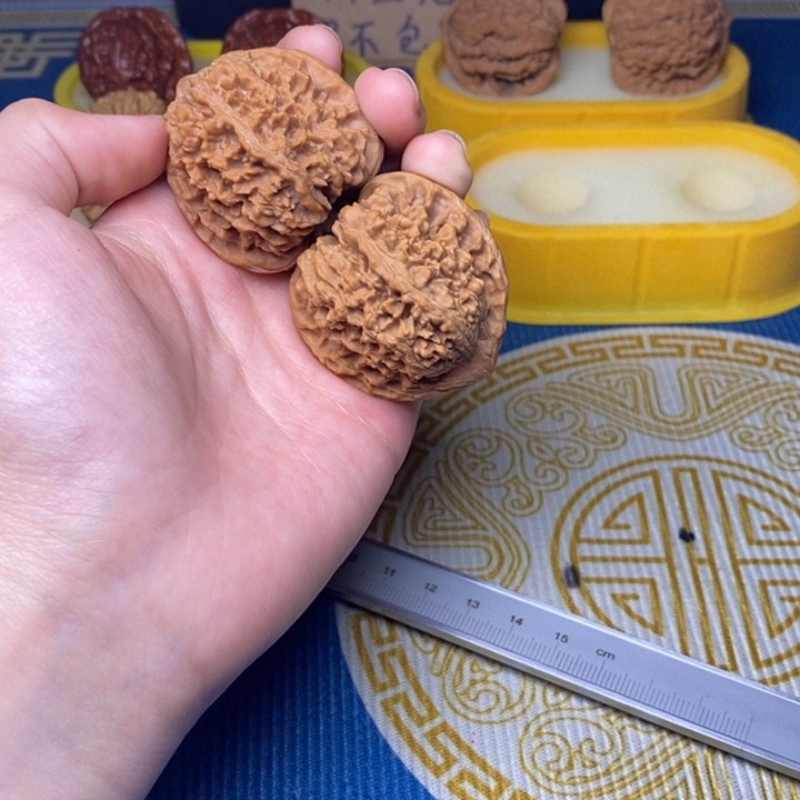 满天星文玩核桃文玩核桃