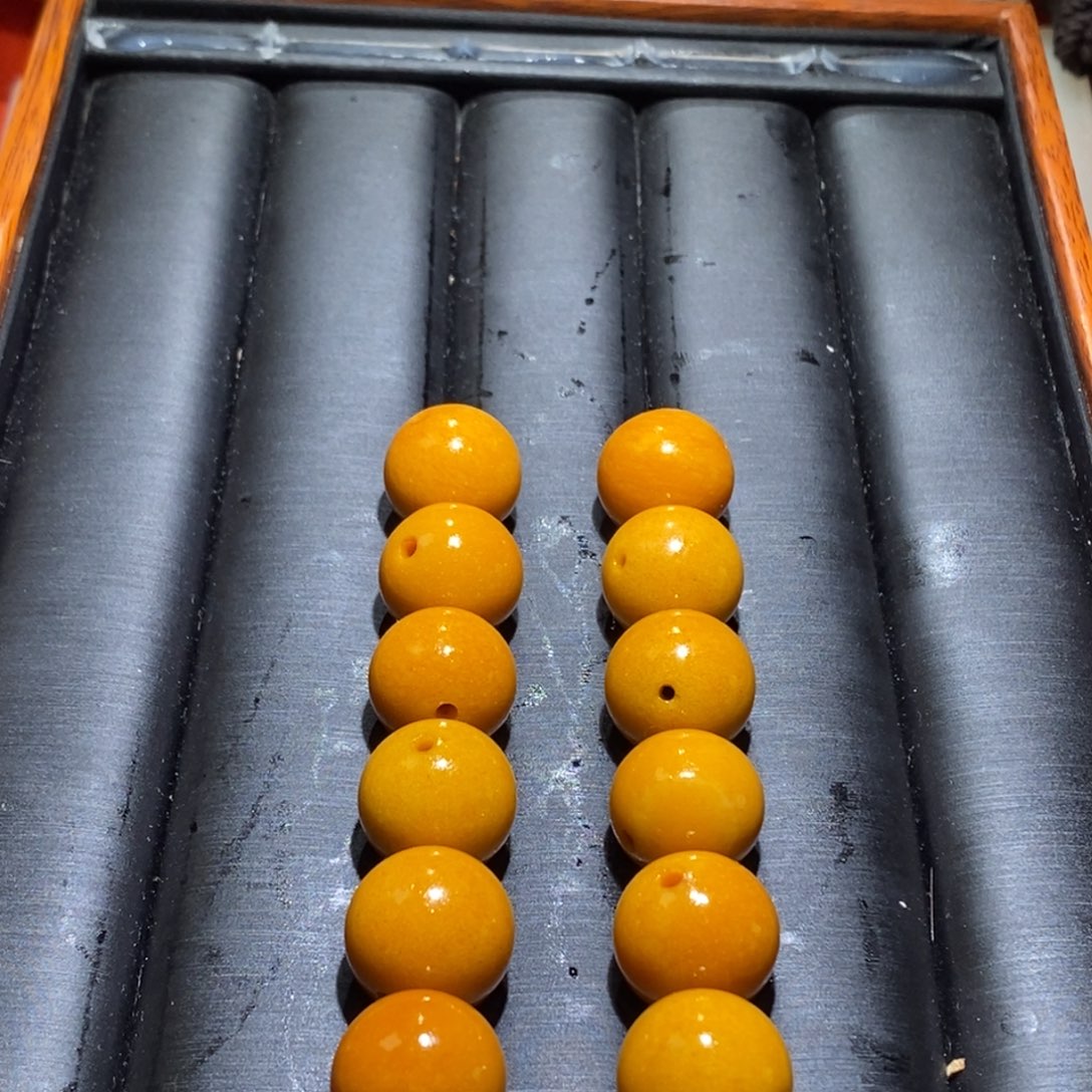 陈***谦和田玉未镶嵌吊坠(不含链)