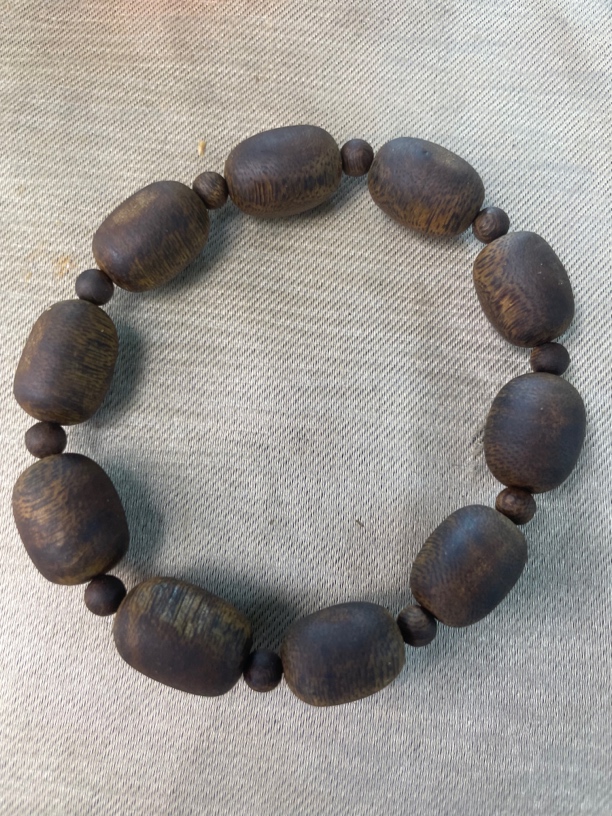 沉香白棋母树留疤单圈沉水级18克多样性分发一