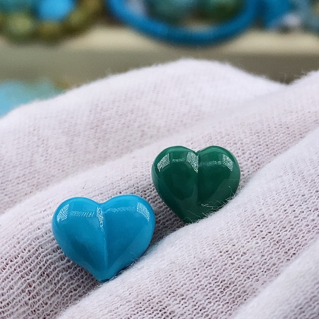 欢***主绿松石未镶嵌珠宝奇石