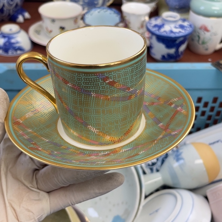 L***l他家瓷器真美…开播了