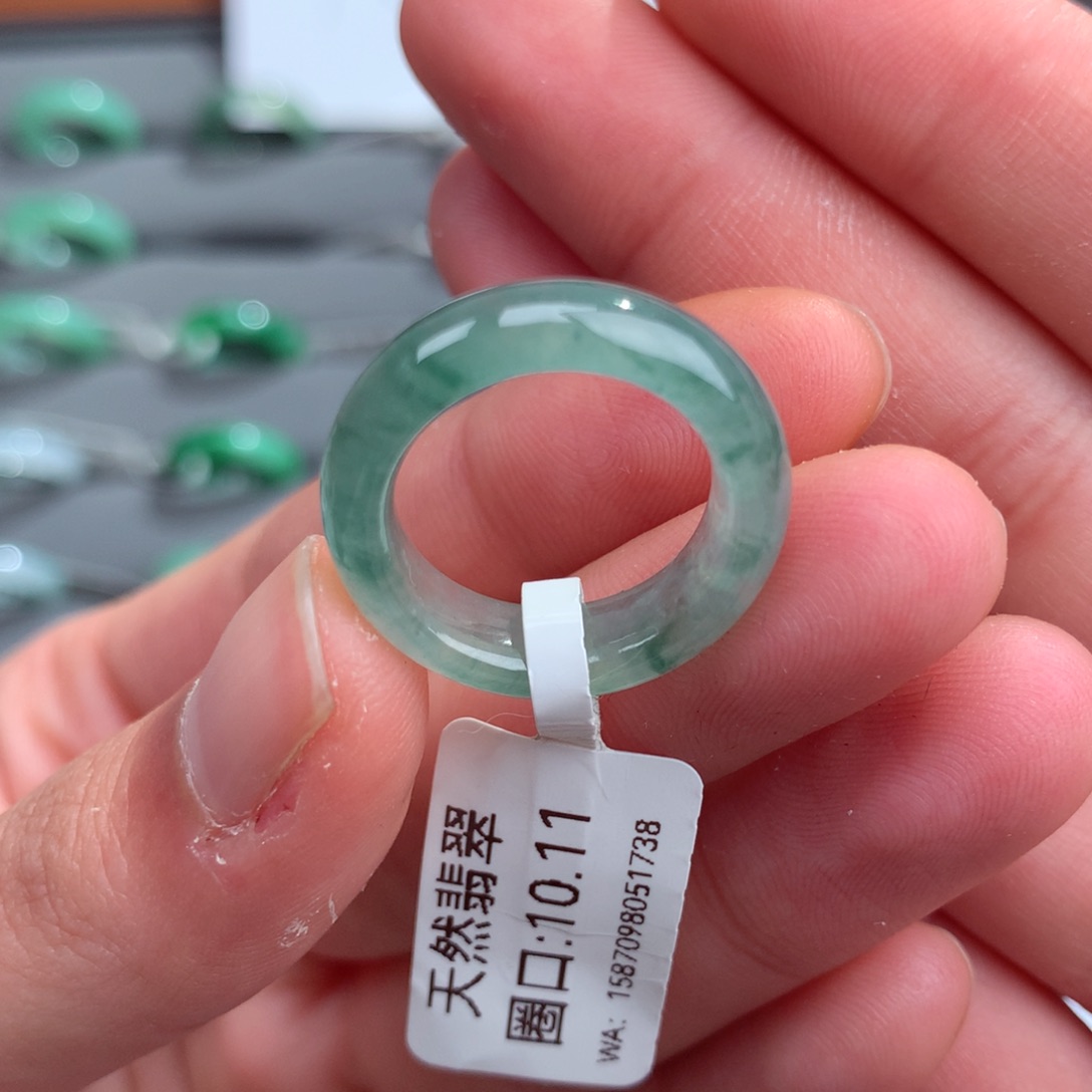 翡翠戒指未镶嵌天然