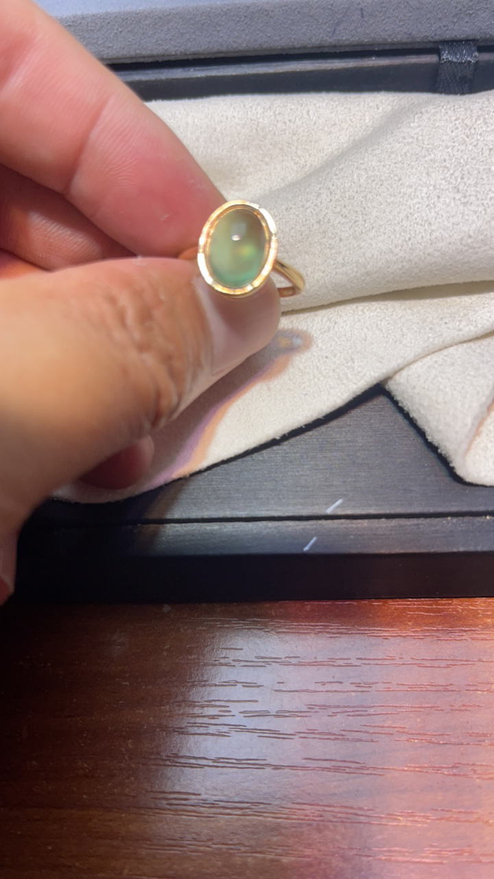 天然硅酸盐葡萄石戒指18k金镶嵌