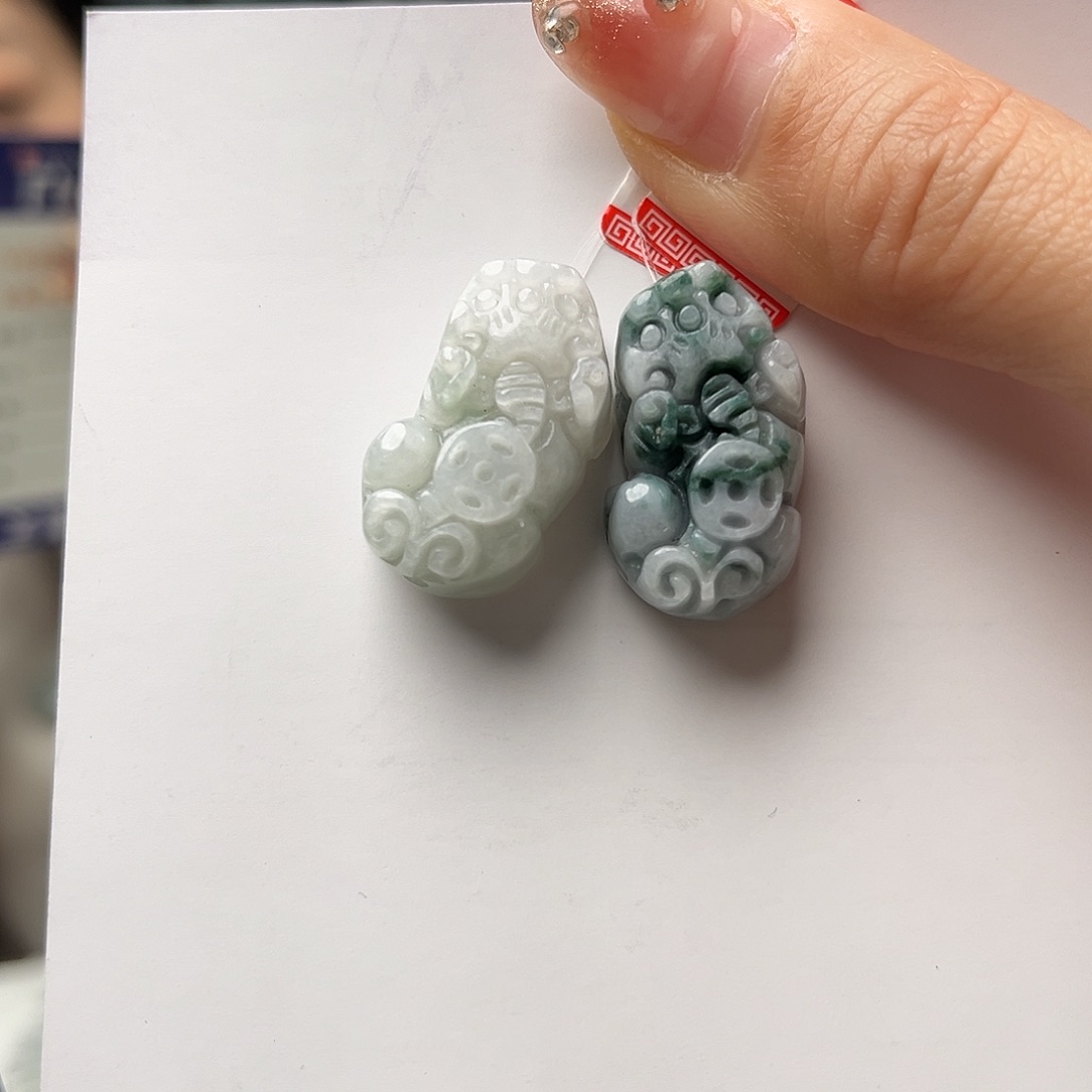 翡翠颈饰未镶嵌貔貅