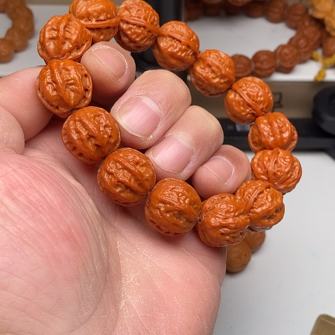 核桃文玩核桃1.8粗筋八棱