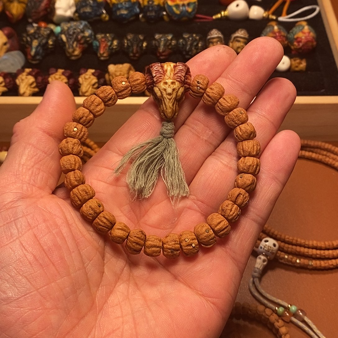 多***米柏香籽/百香籽手串羊头单圈镶嵌32颗钉