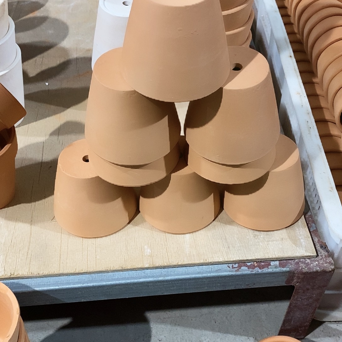 瑕疵红陶7.5×6-8    