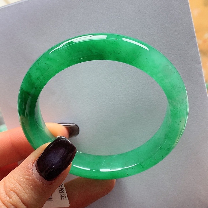 石英质玉未镶嵌手镯