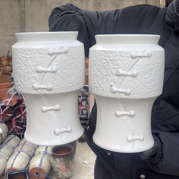 红陶白旗袍两个口径15*27