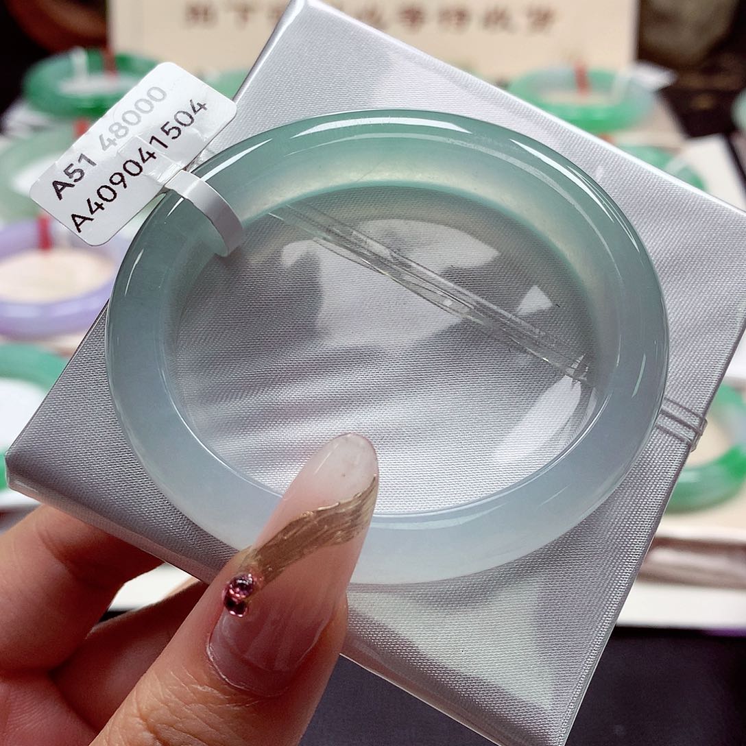 翡翠手镯（贵妃镯）未镶嵌22（8号）