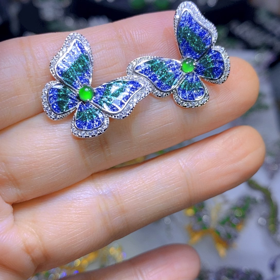 翡翠颈饰银S925镶嵌天然翡翠