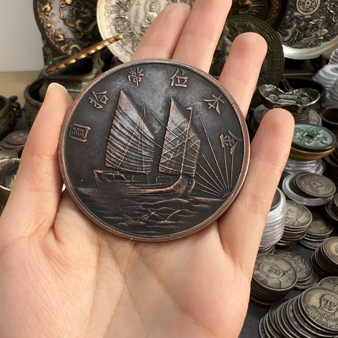 金属复古风格摆件