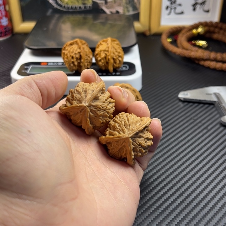 文玩核桃把件37盘山三棱