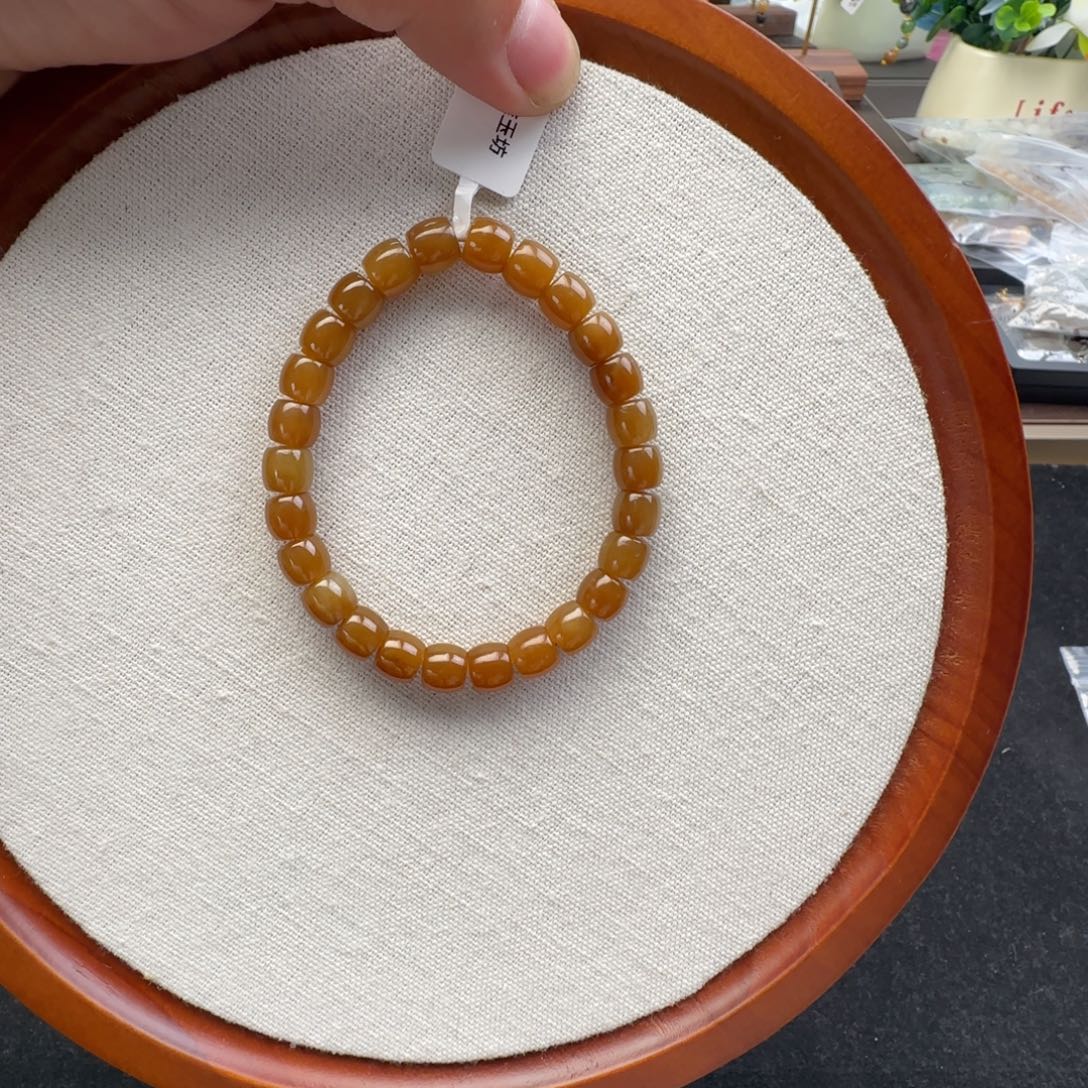 知***恩和田玉未镶嵌手链卡8直切且末金山糖，39-1