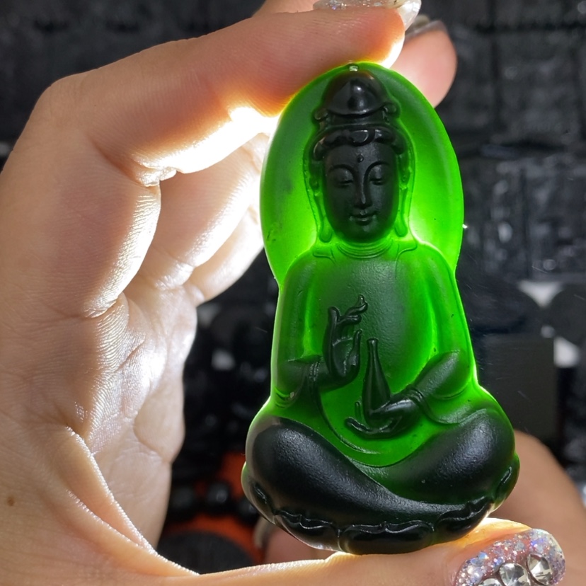 【闪购商品】未镶嵌蛇纹石玉颈饰