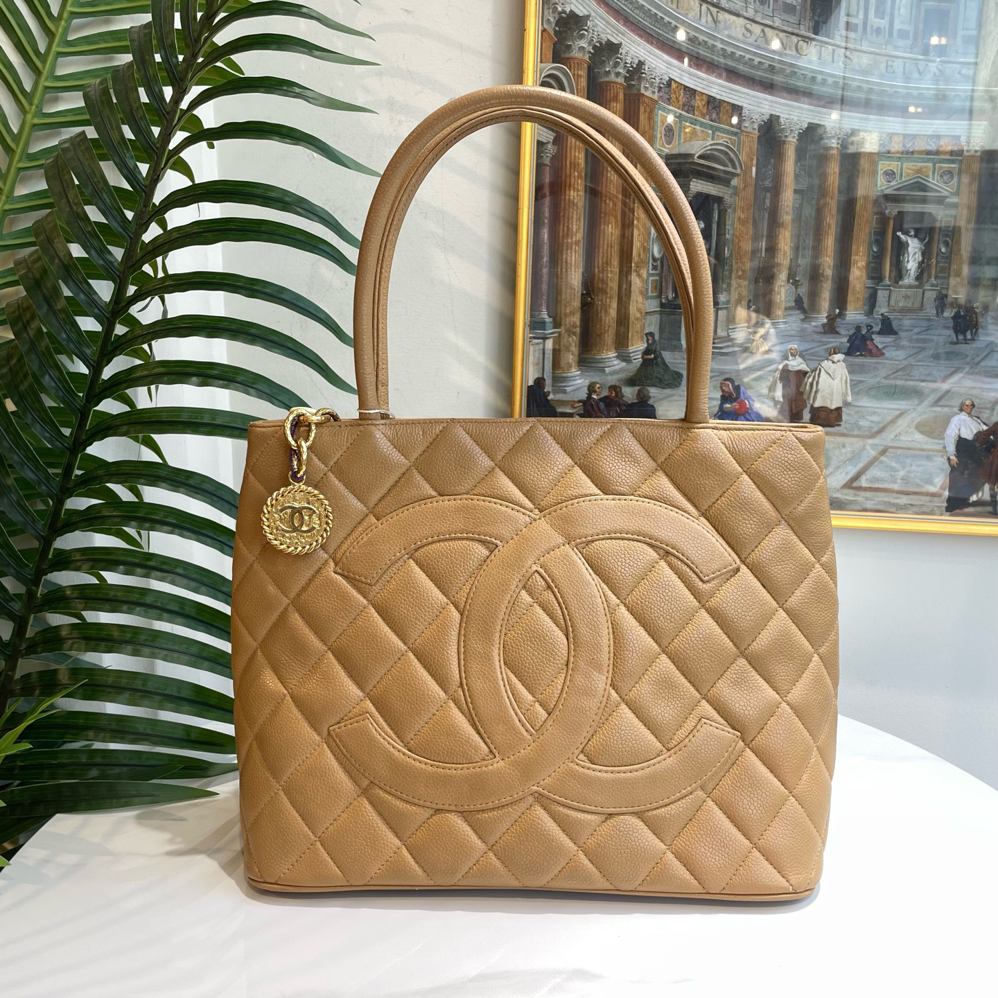 95新 Chanel/香奈儿 御古屋/37225/奶茶色希尔顿 6开7位