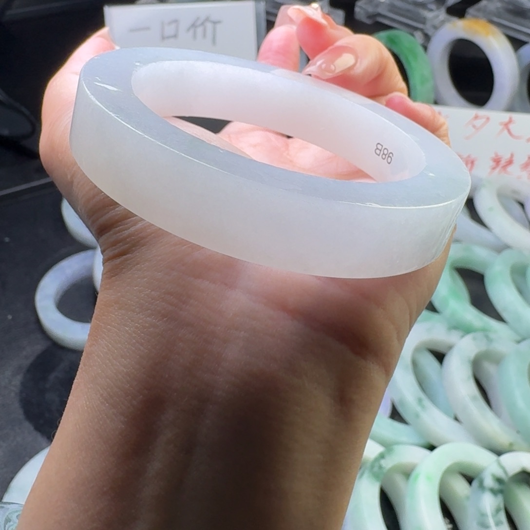 未镶嵌方定制翡翠