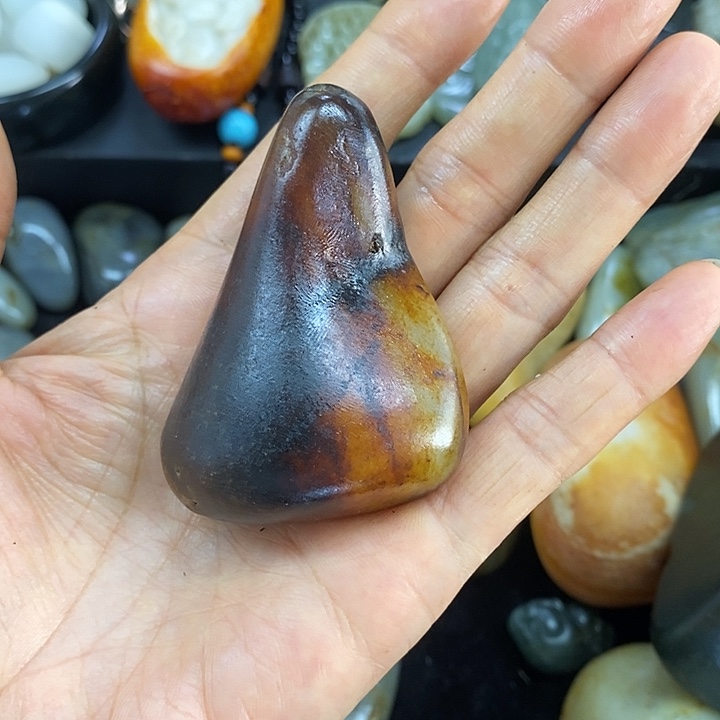 青***房和田玉（糖玉）未镶嵌挂件