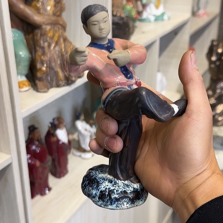 健***歌石湾公仔衬托盆景漂亮