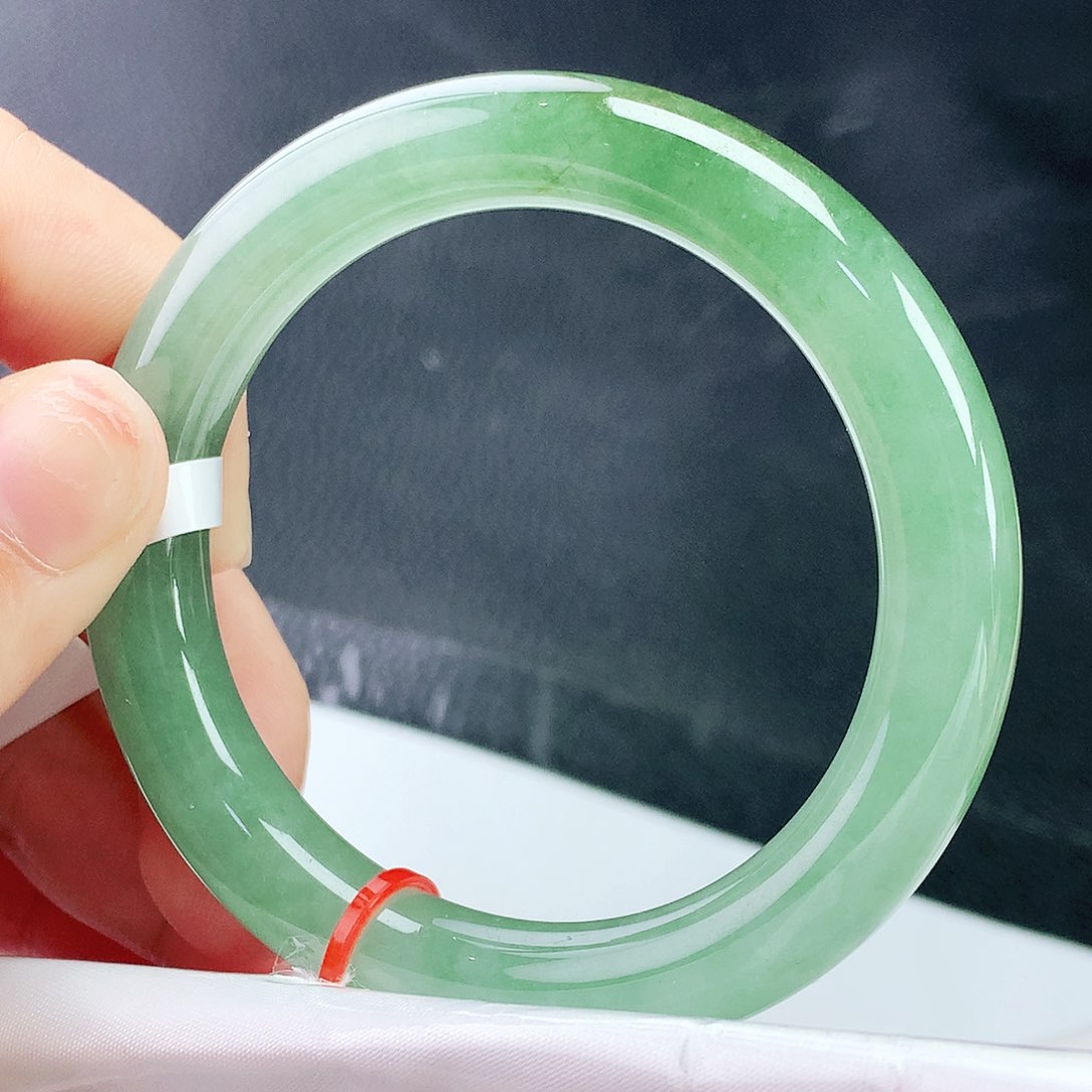 未镶嵌手镯翡翠52圈