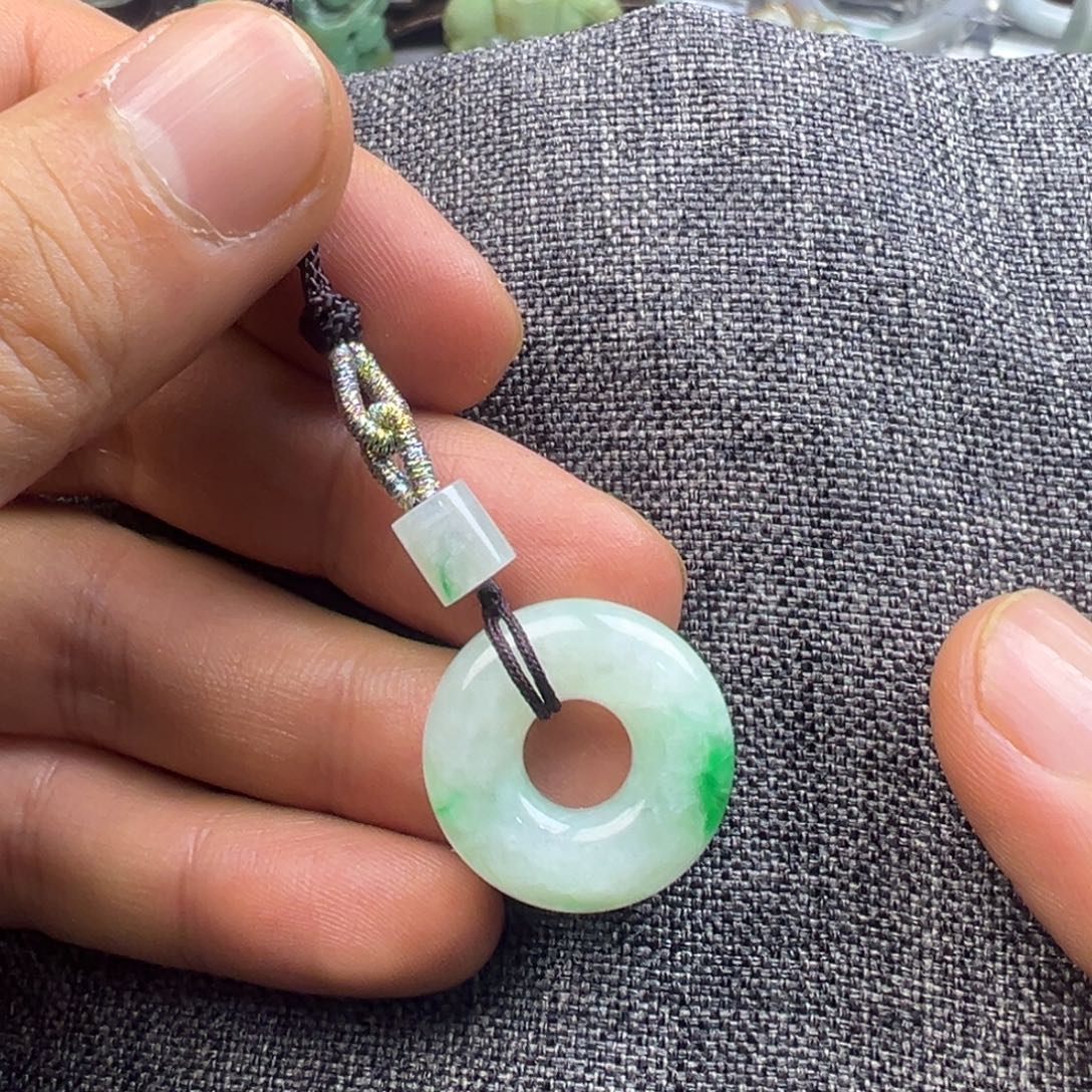 翡翠未镶嵌颈饰666777