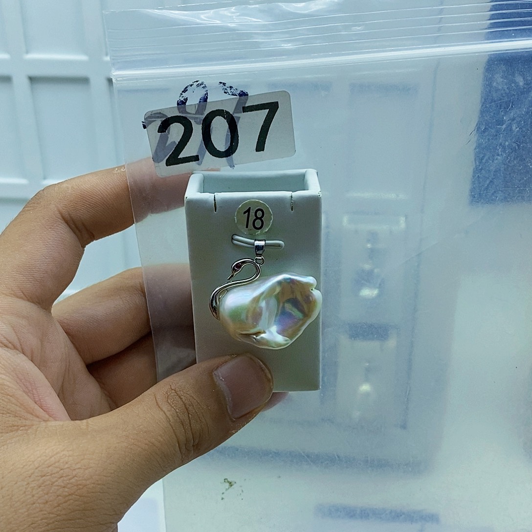 淡水珍珠合金颈饰