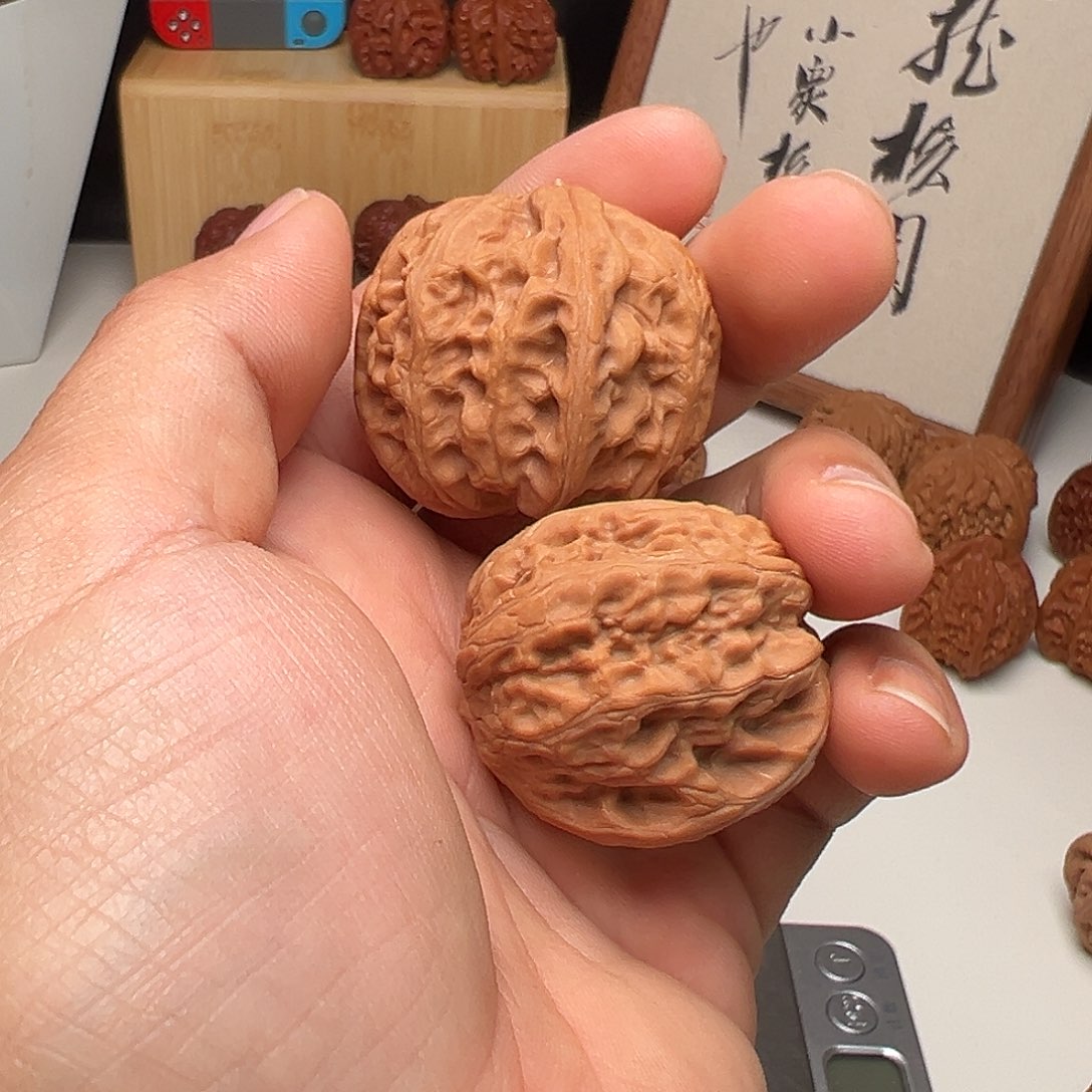 噼***啦文玩核桃吊坠无名