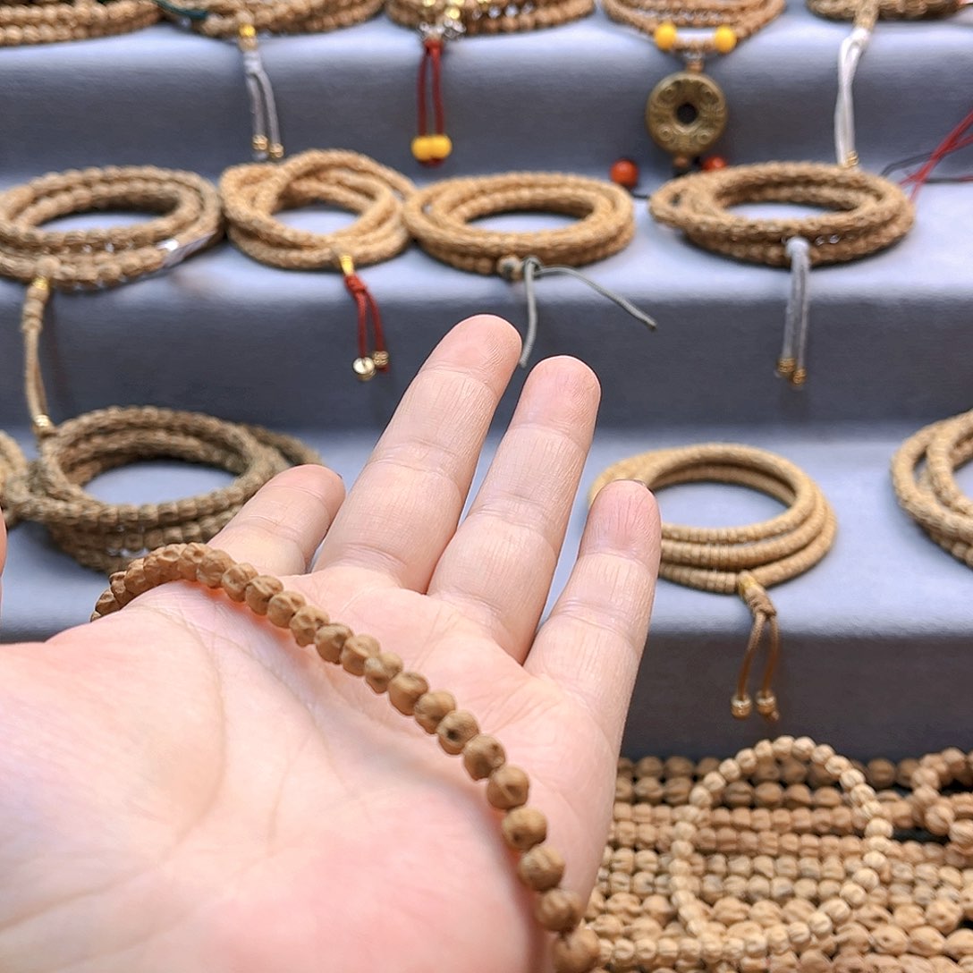 柏香籽/百香籽吊坠沐*