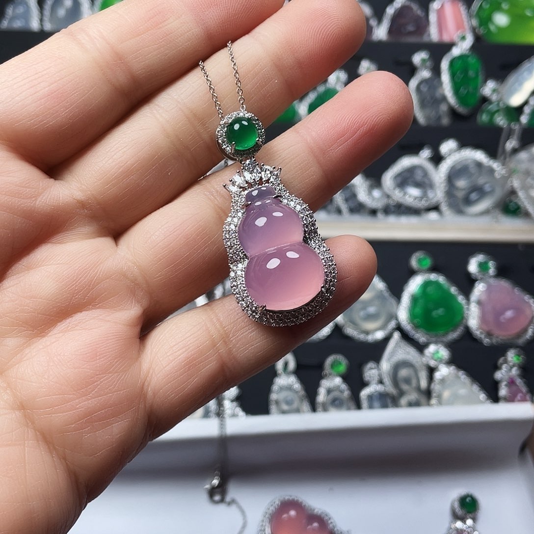 玛瑙/玉髓颈饰合金