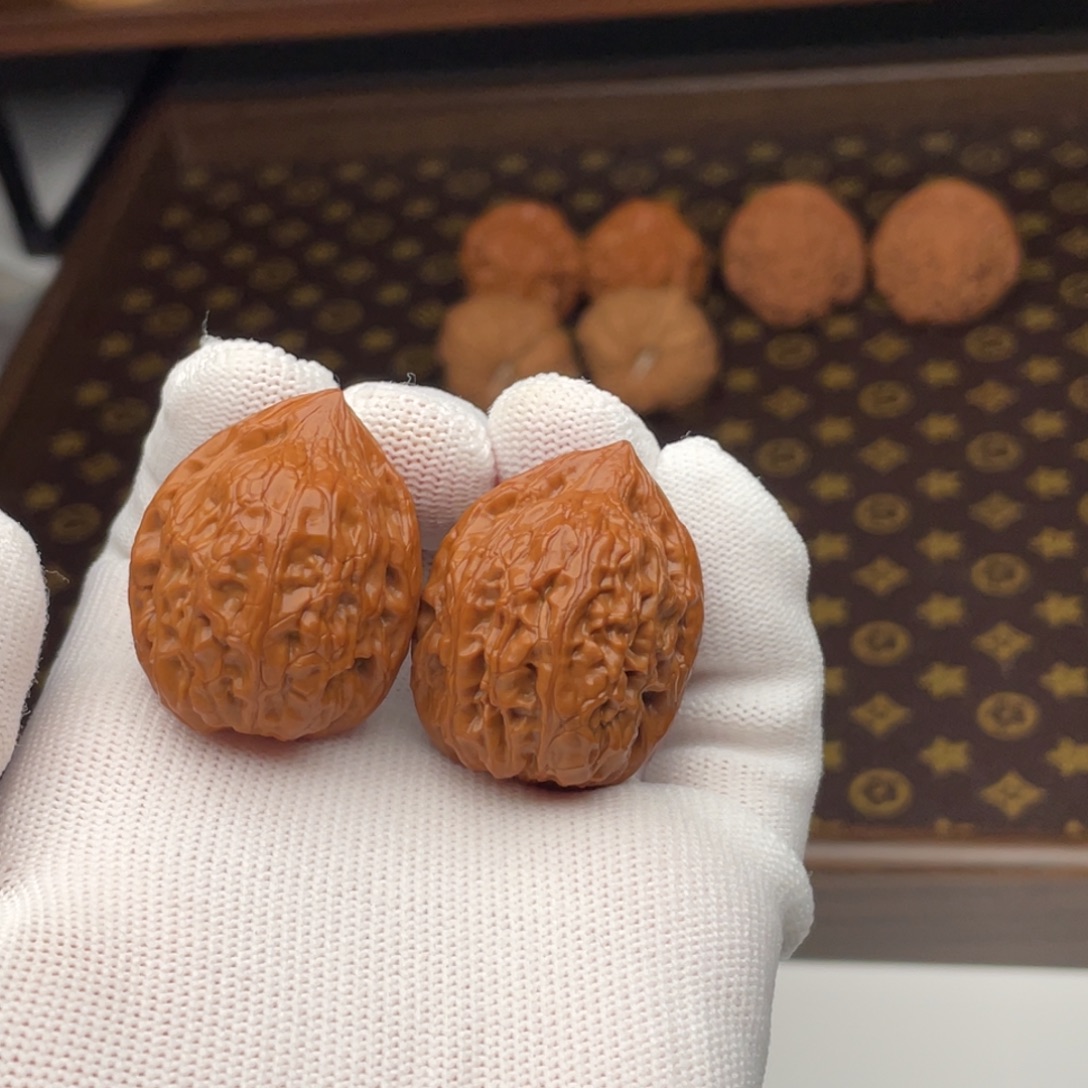 核桃文玩核桃雪莲子