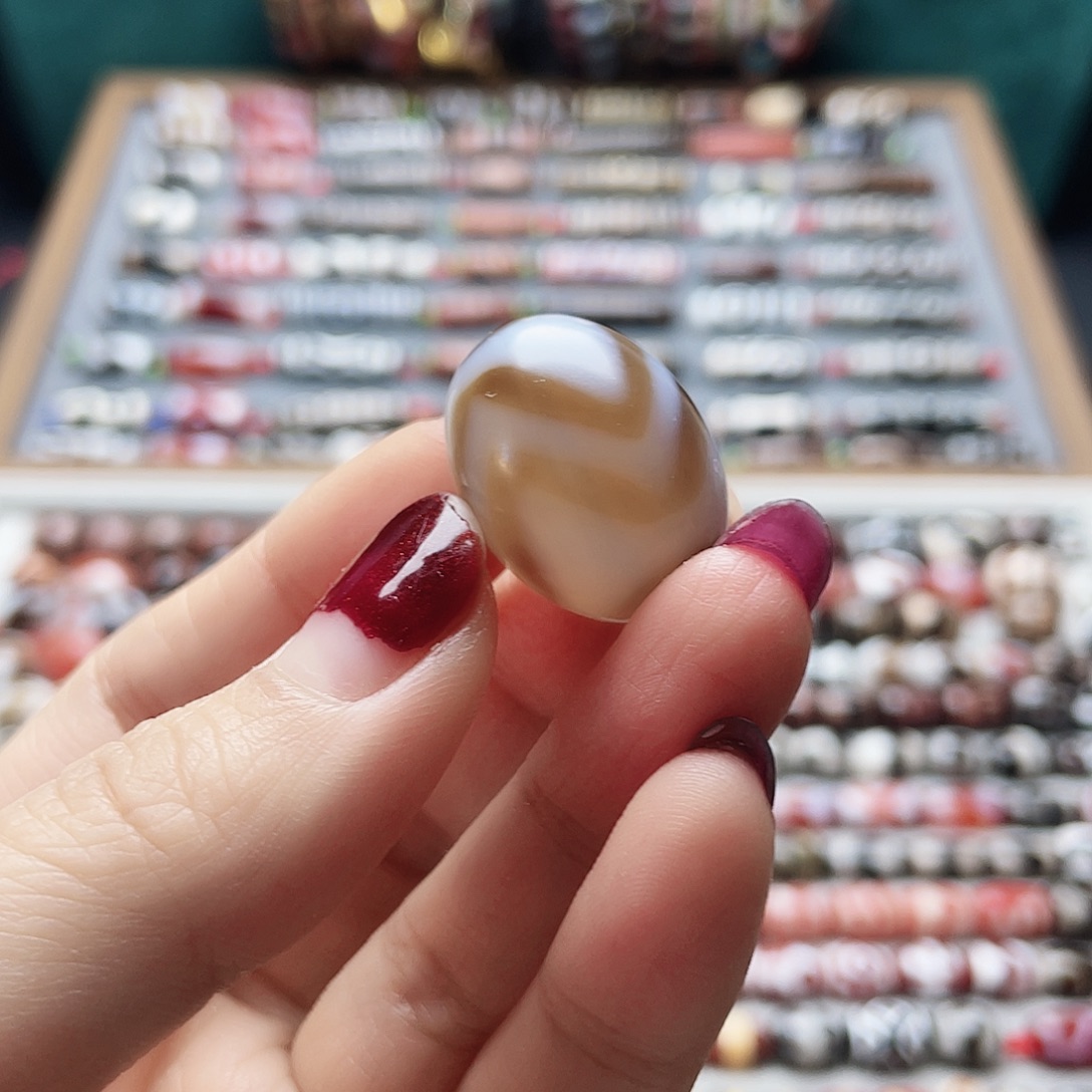 玛瑙/玉髓未镶嵌颈饰